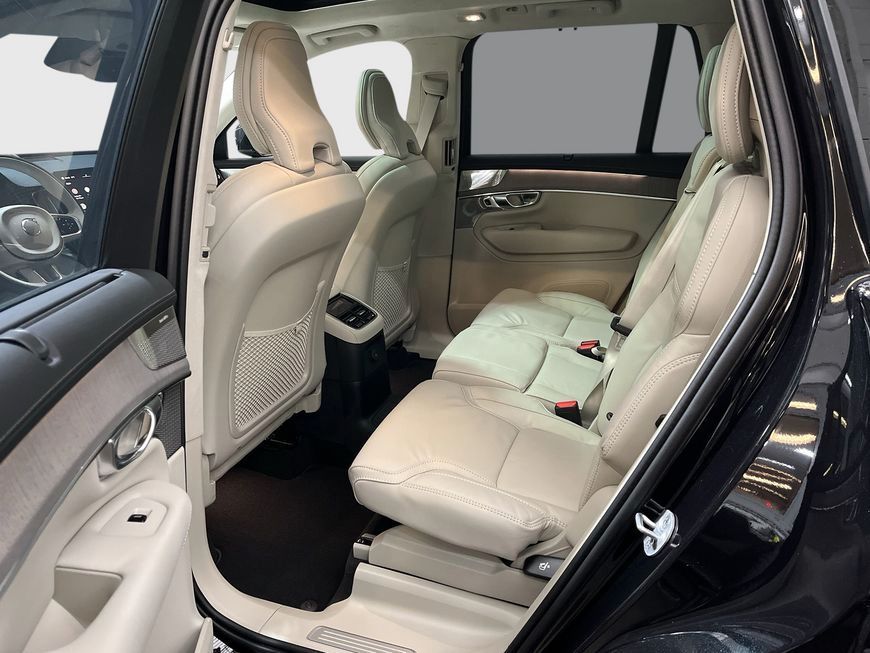 Volvo XC90 2025