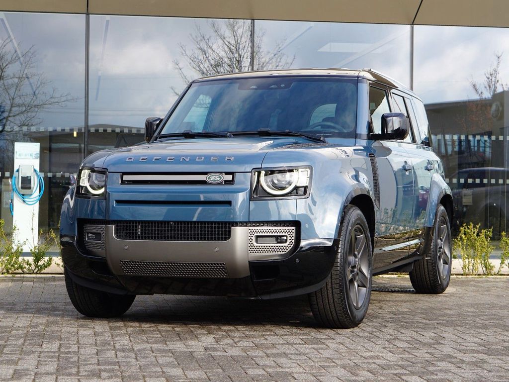 Land Rover Defender 2024