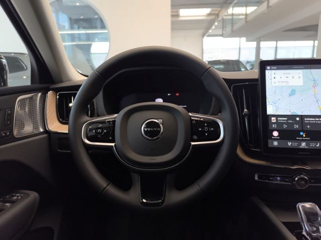 Volvo XC60 2025