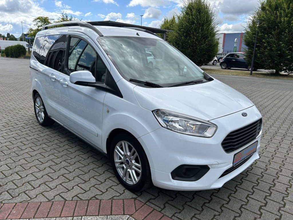 Ford Tourneo Courier 2020