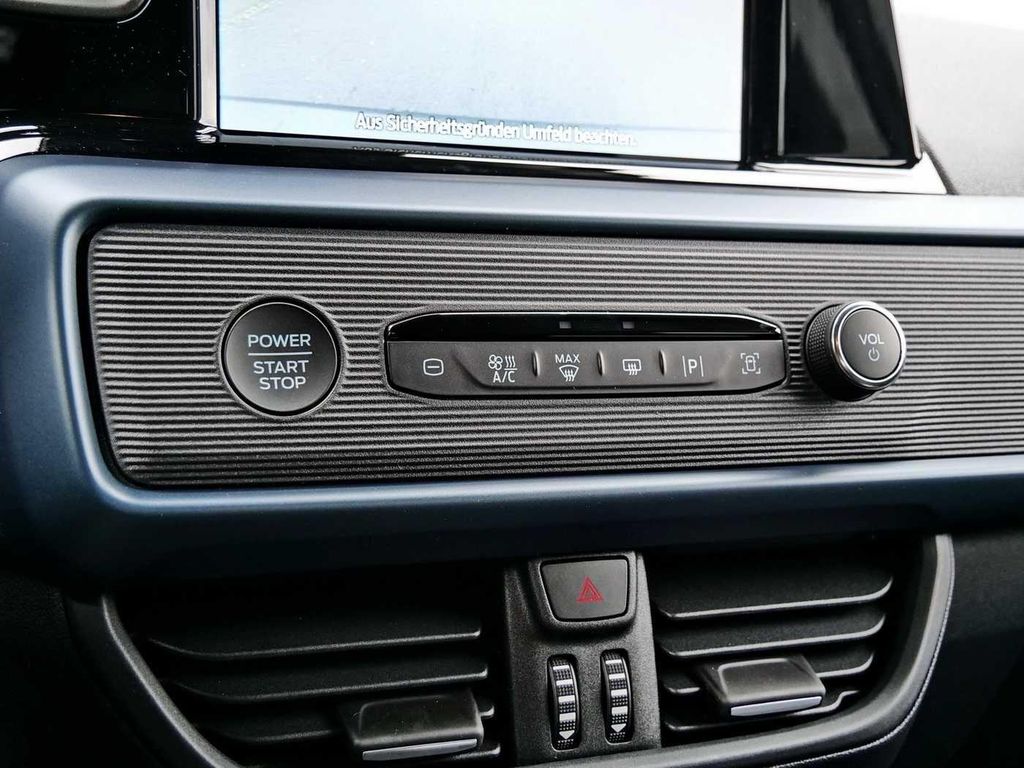 Ford Tourneo Courier 2025