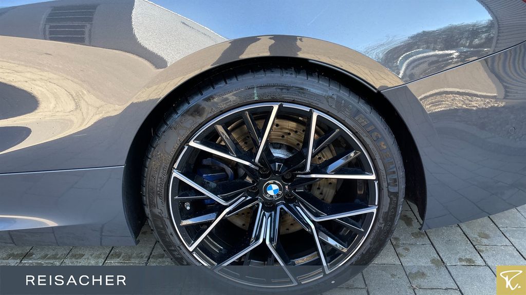 BMW M8 2021
