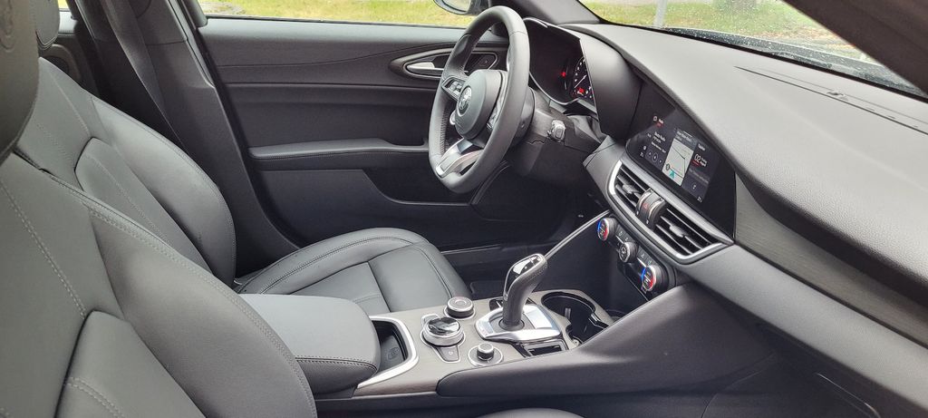 Alfa Romeo Giulia 2023