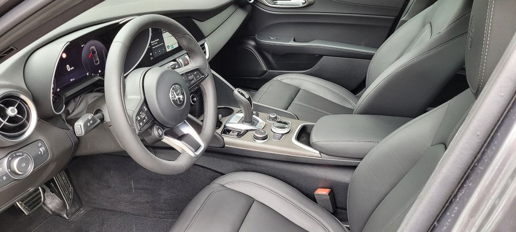 Alfa Romeo Giulia 2023