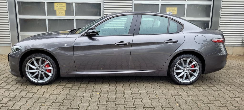 Alfa Romeo Giulia 2023