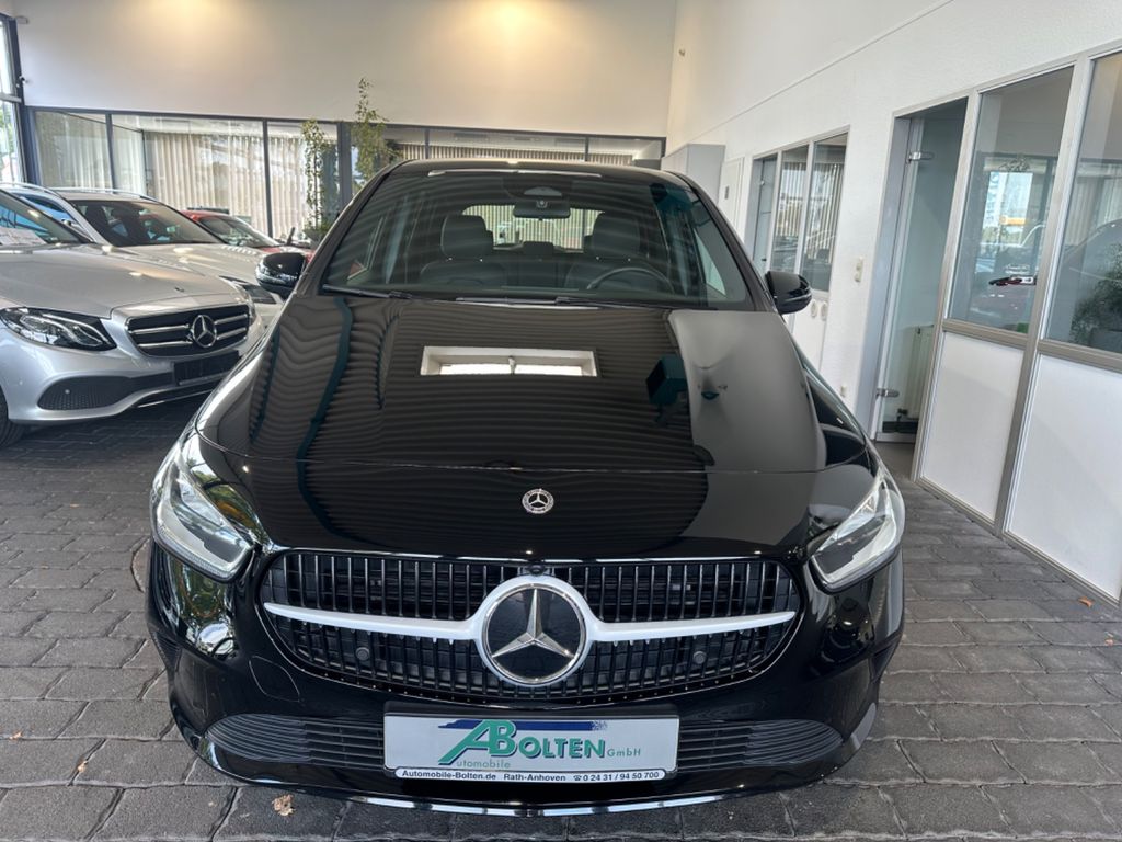 Mercedes-Benz B 200 2023