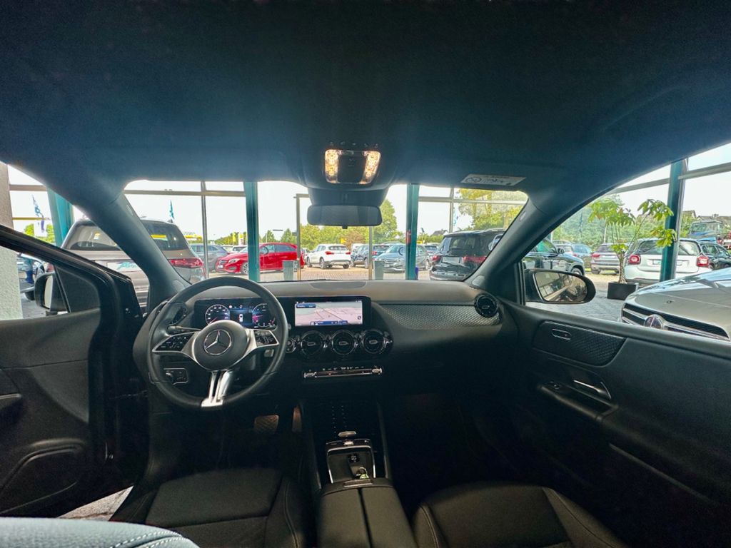 Mercedes-Benz B 200 2023