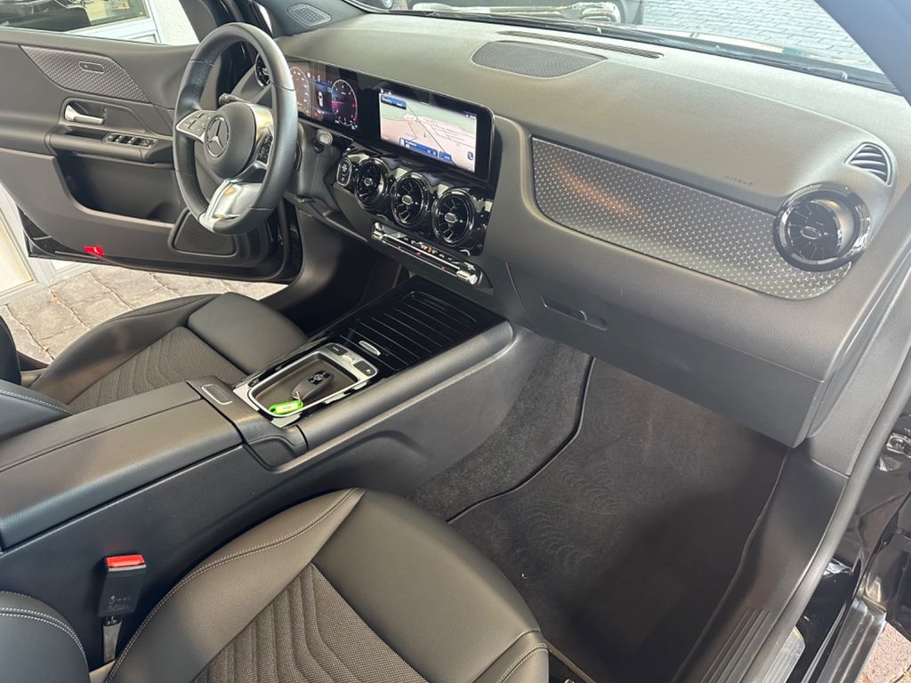 Mercedes-Benz B 200 2023