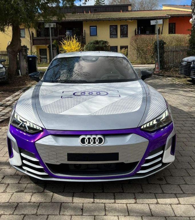 Audi RS e-tron GT 2024