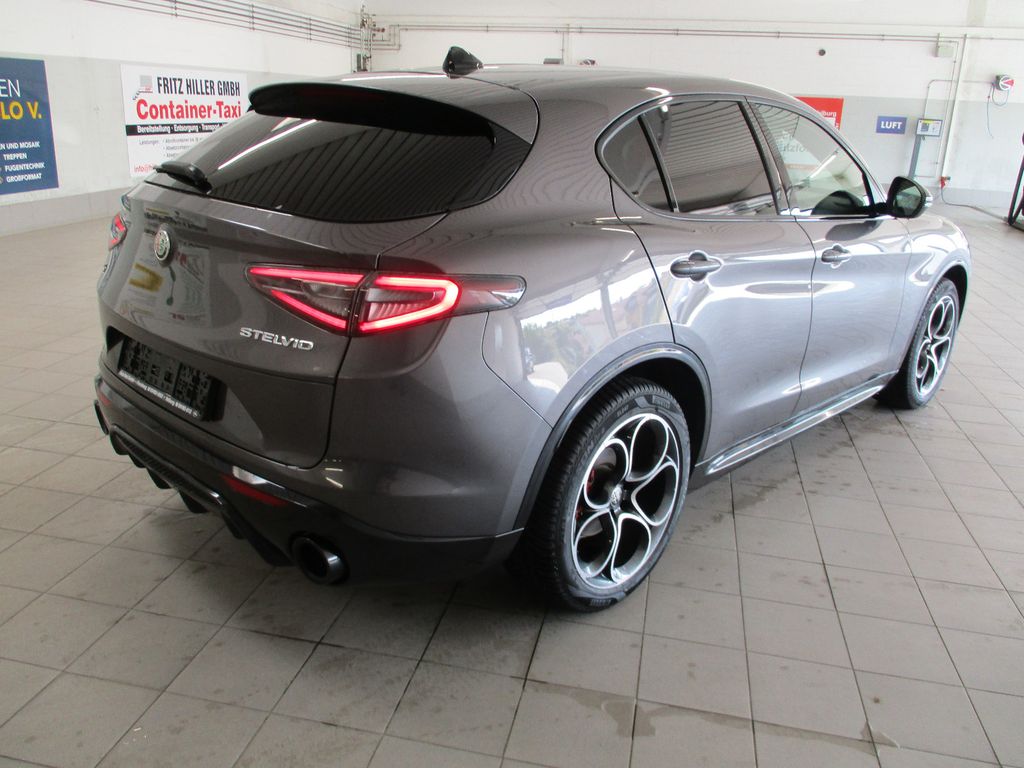 Alfa Romeo Stelvio 2024