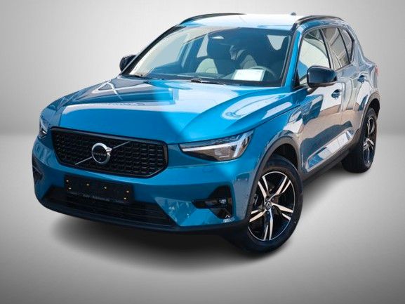 Volvo XC40 2025