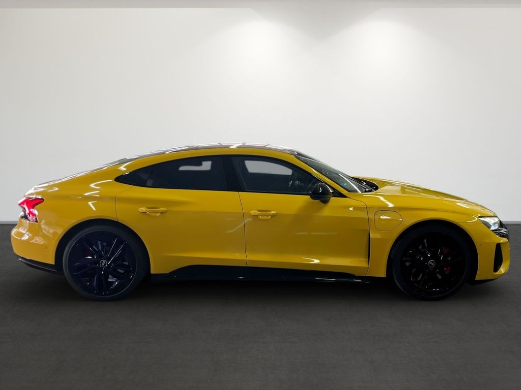 Audi RS e-tron GT 2024