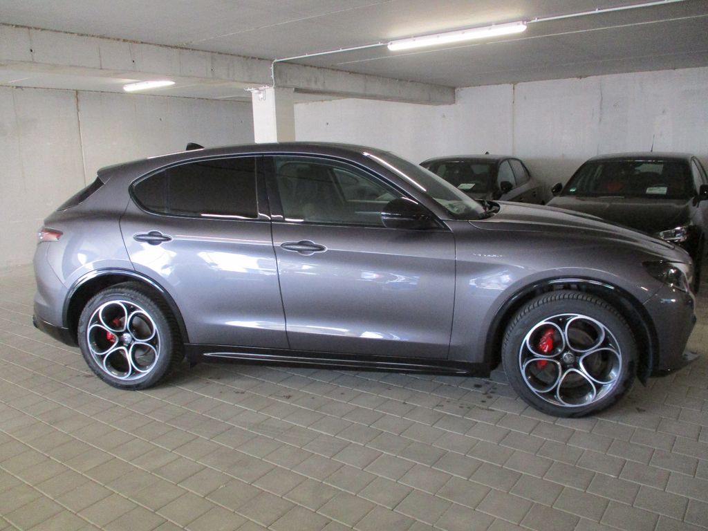 Alfa Romeo Stelvio 2024