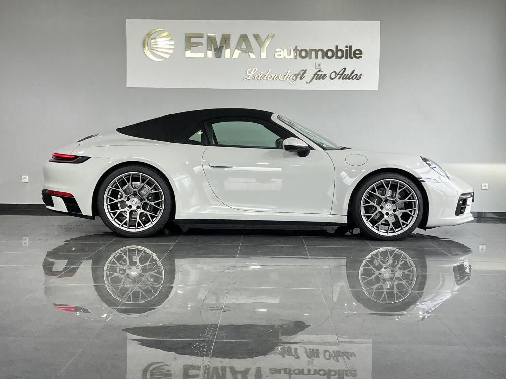 Porsche 992 2023