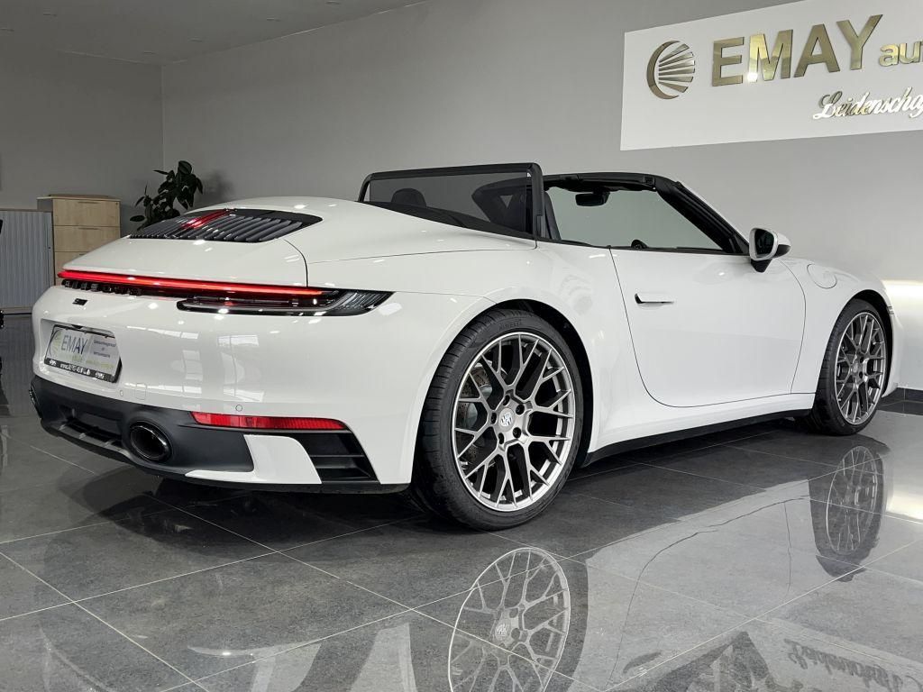Porsche 992 2023