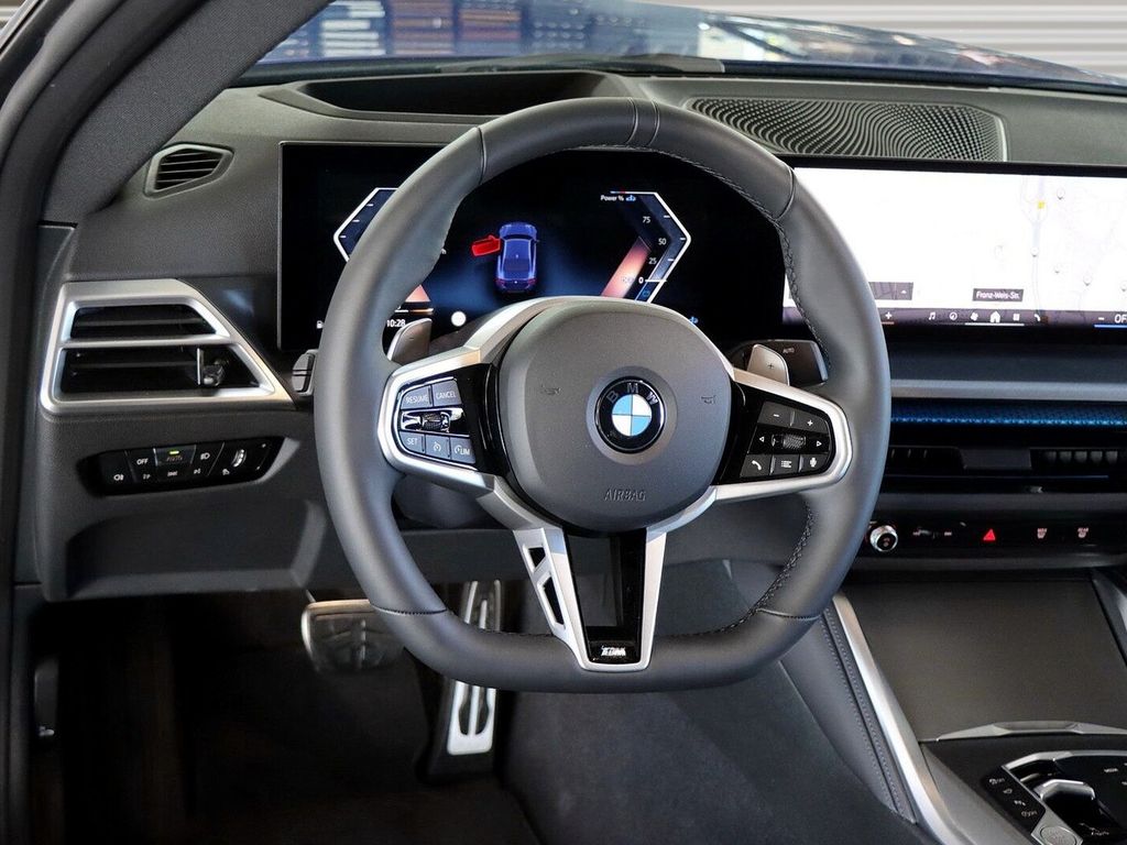 BMW 220 2025