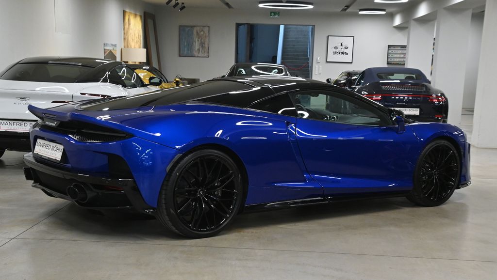 McLaren GT 2023