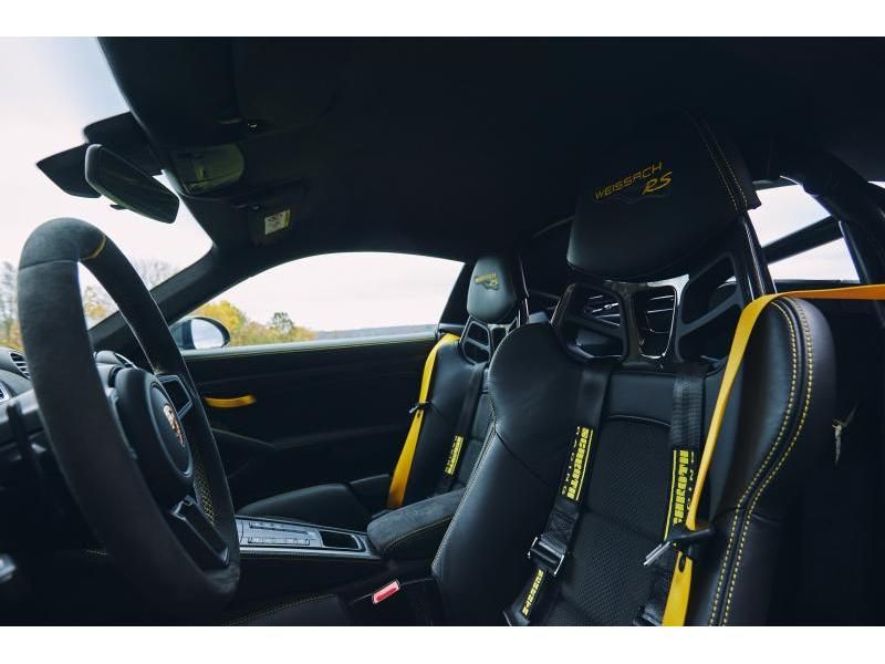 Porsche Cayman 2023
