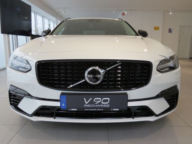 Volvo V90 2025