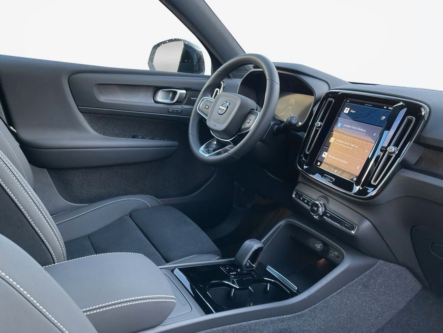 Volvo XC40 2024
