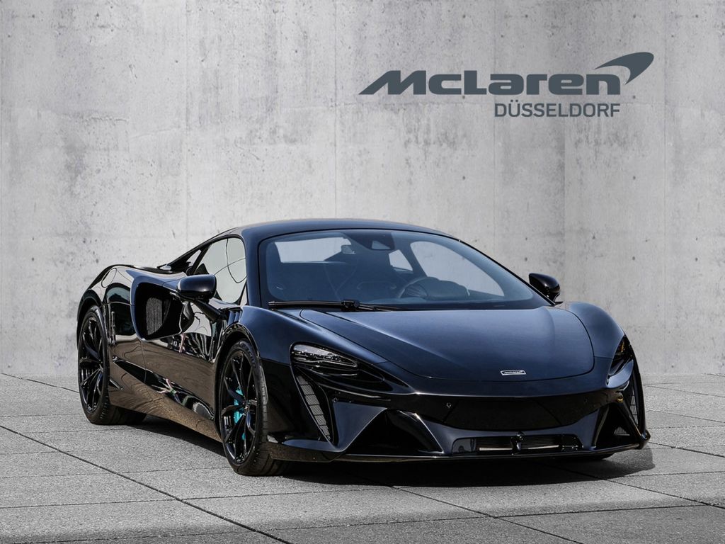 McLaren Artura 2025