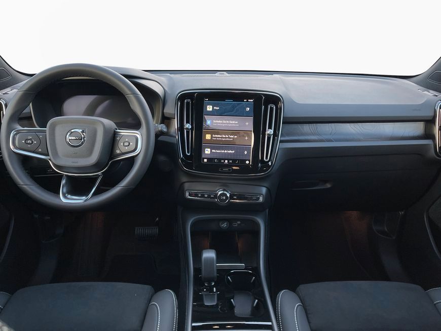 Volvo XC40 2024