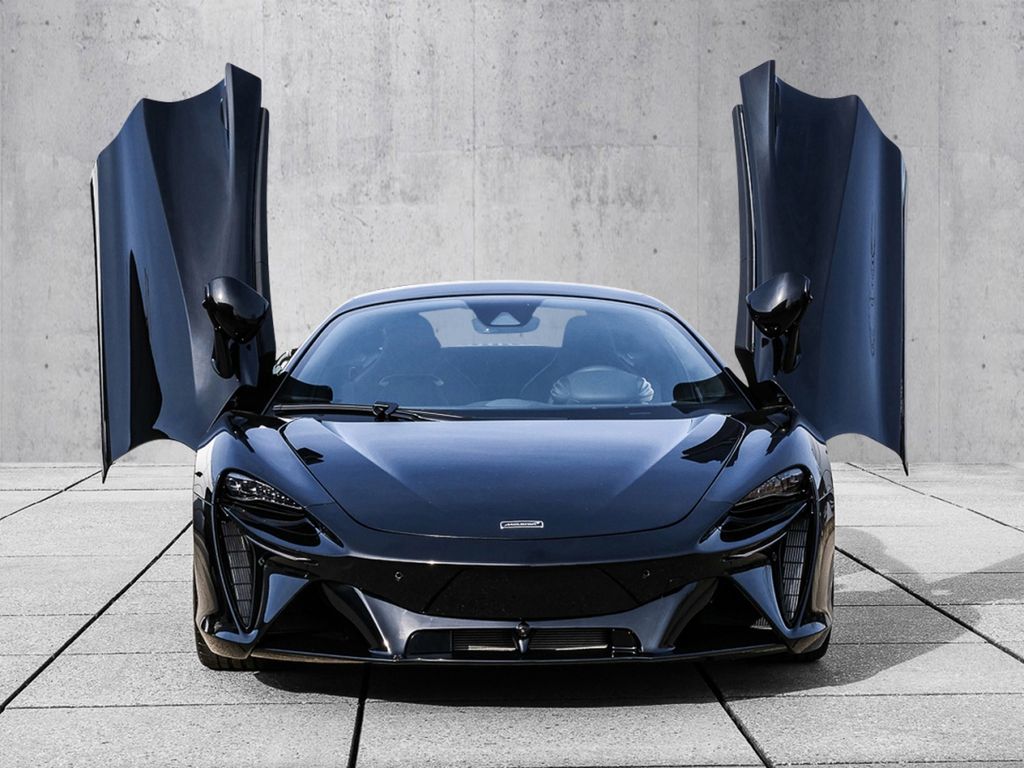 McLaren Artura 2025