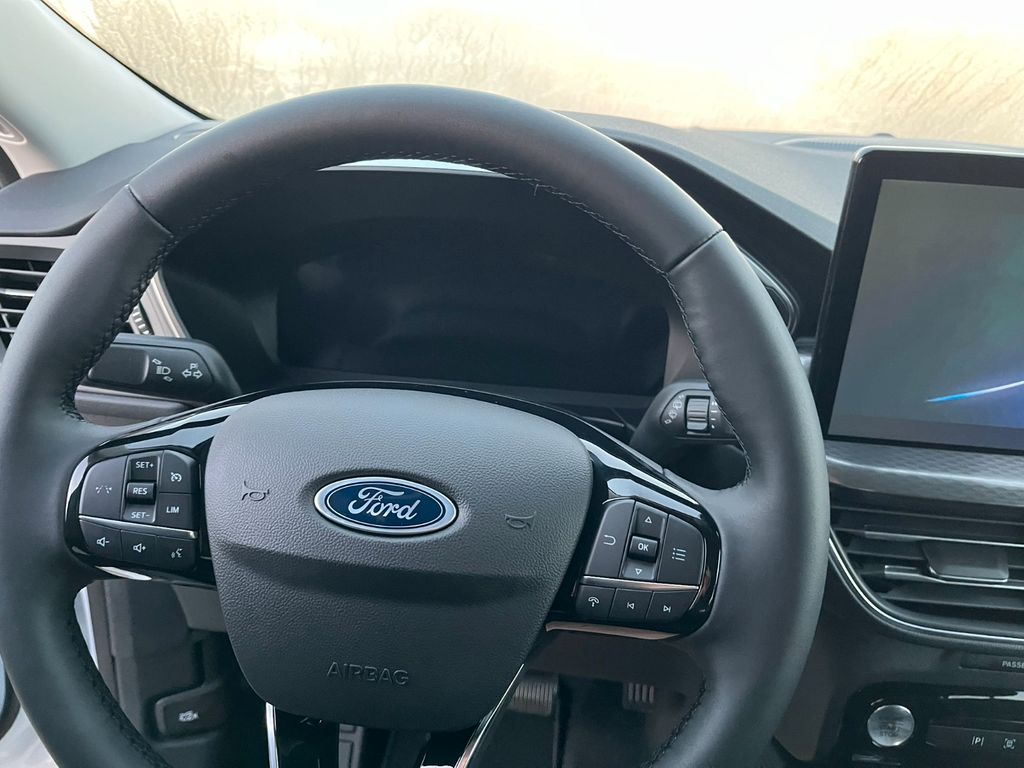Ford Kuga 2025