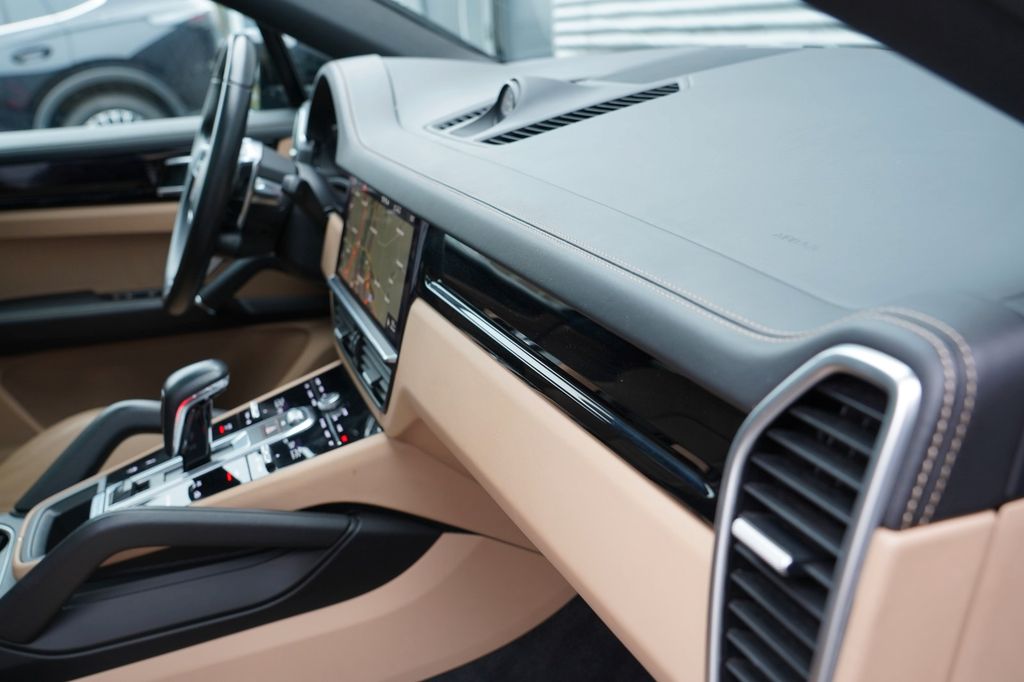 Porsche Cayenne 2020