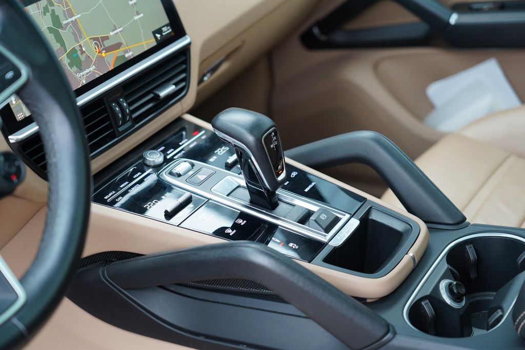 Porsche Cayenne 2020