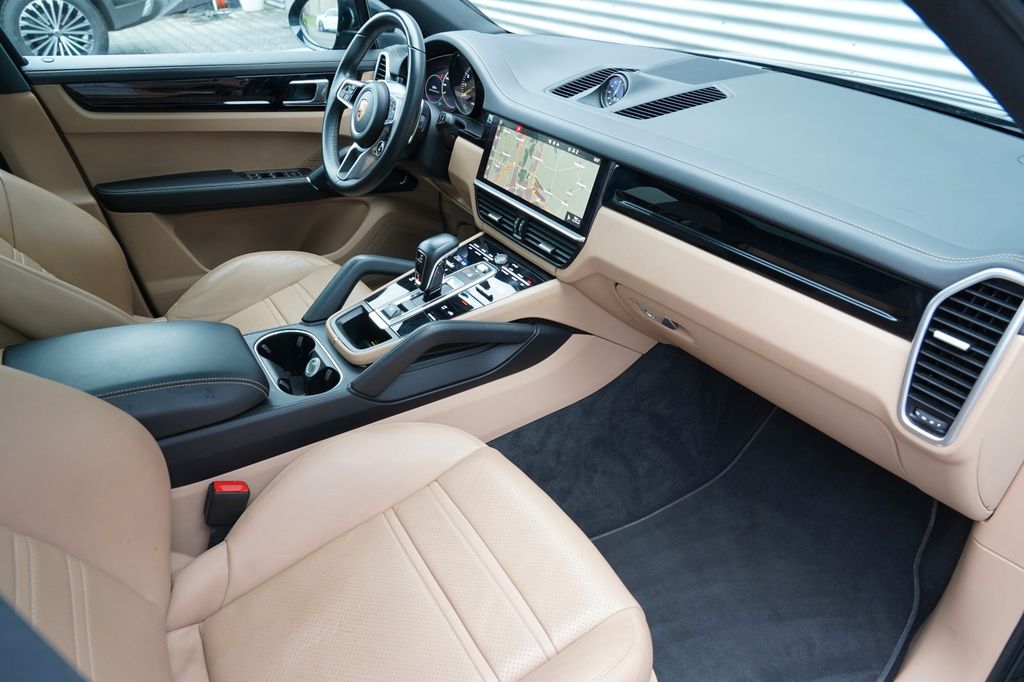 Porsche Cayenne 2020