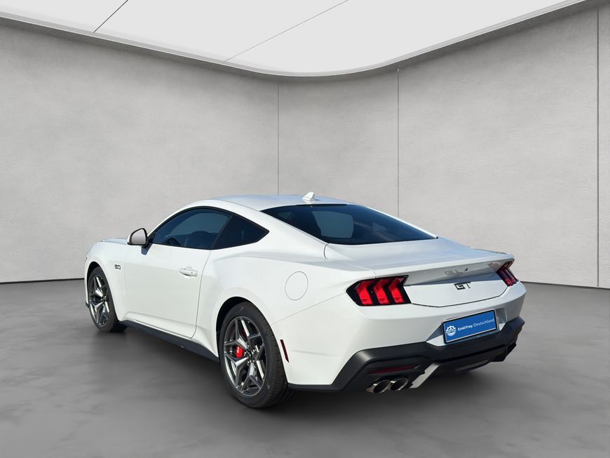 Ford Mustang 2025