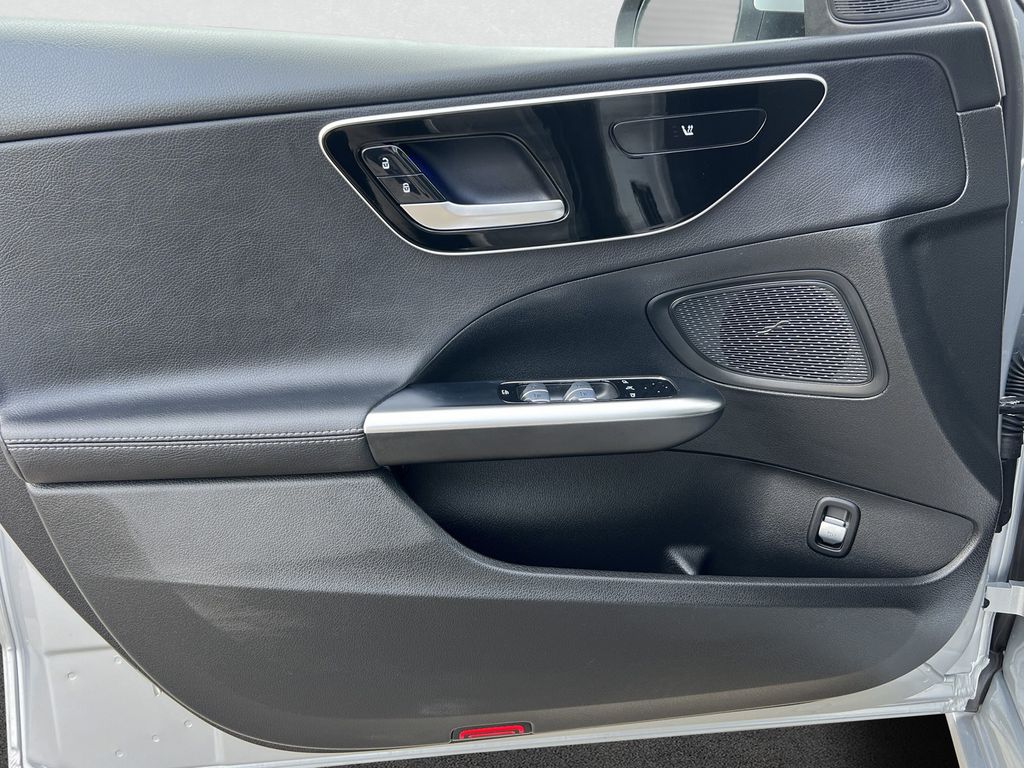 Mercedes-Benz C 300 2023