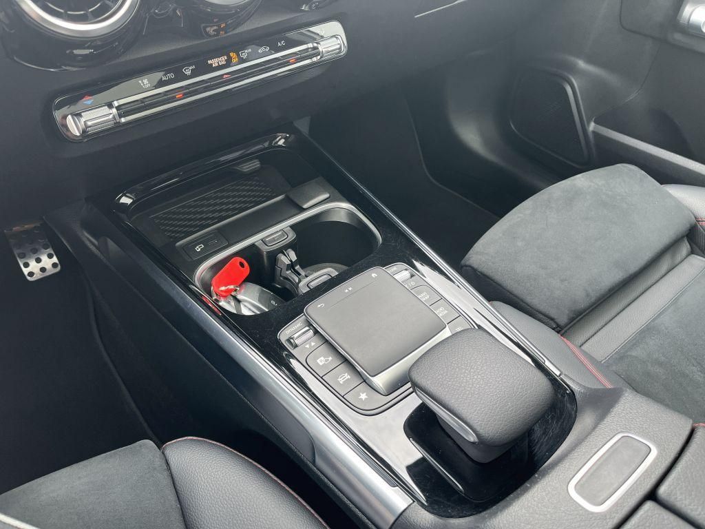 Mercedes-Benz GLB 200 2020