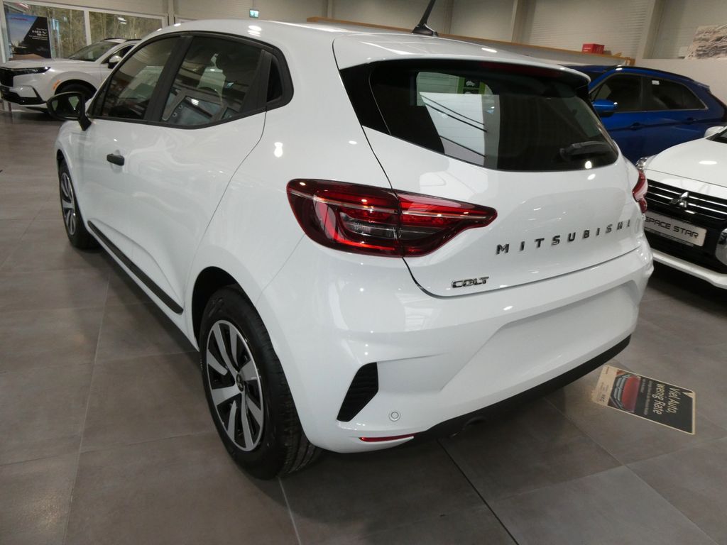 Mitsubishi Colt 2025