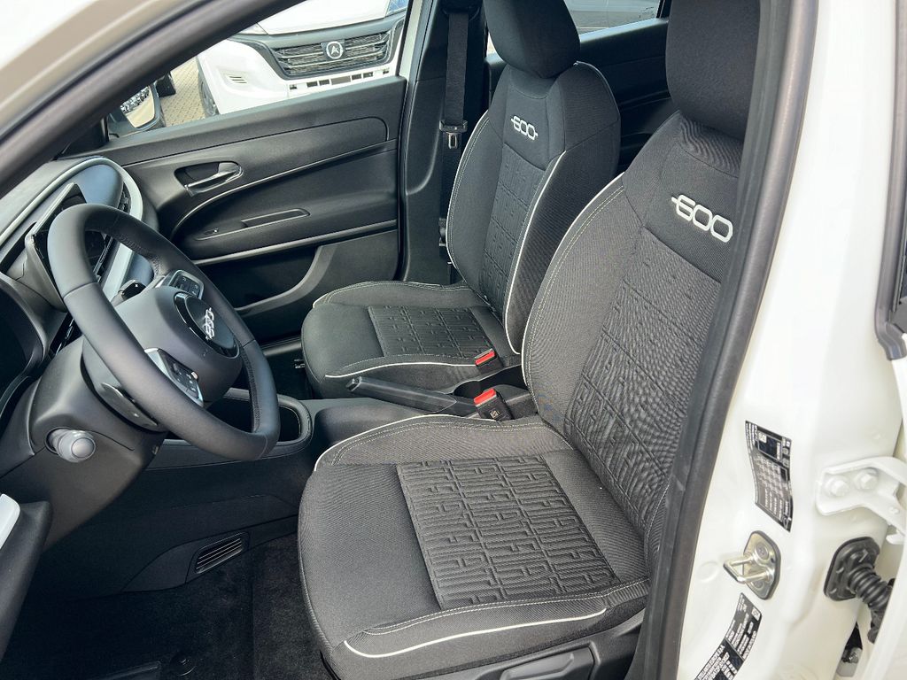Fiat 600 2024
