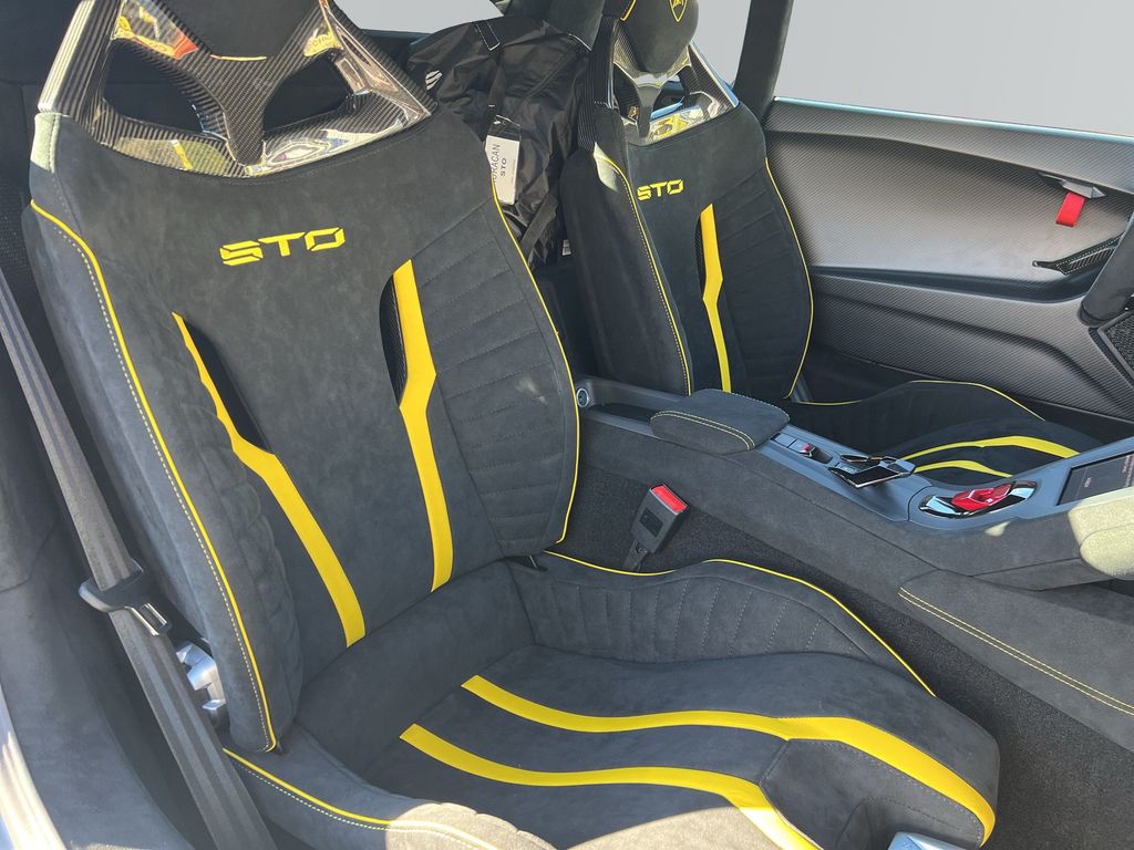 Lamborghini Huracán 2023