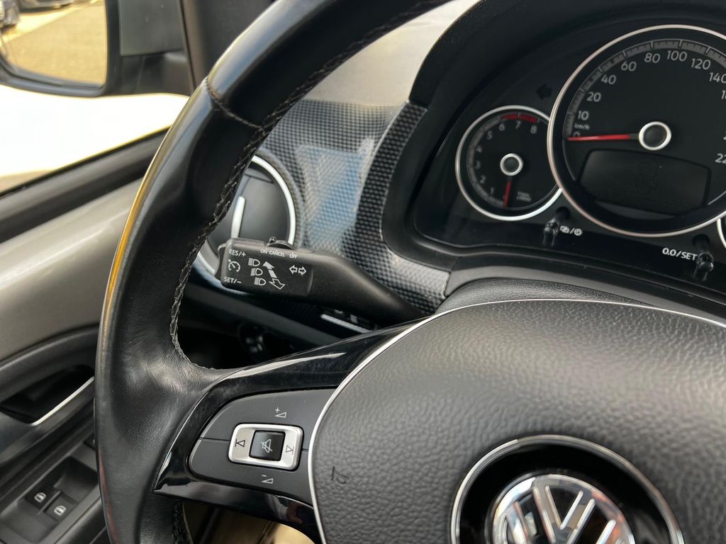 Volkswagen up! 2019