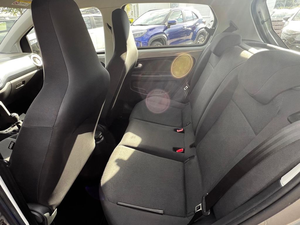 Volkswagen up! 2019