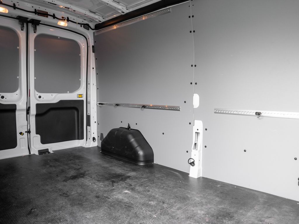 Ford Transit 2024