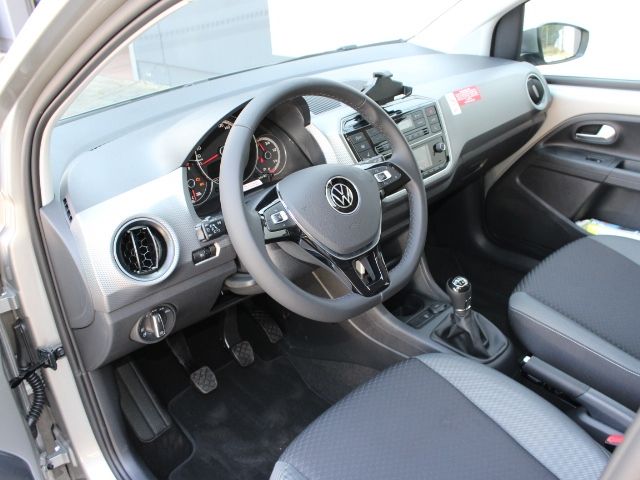 Volkswagen up! 2023