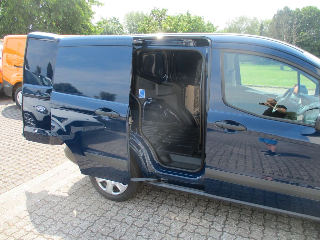 Ford Transit Courier 2023