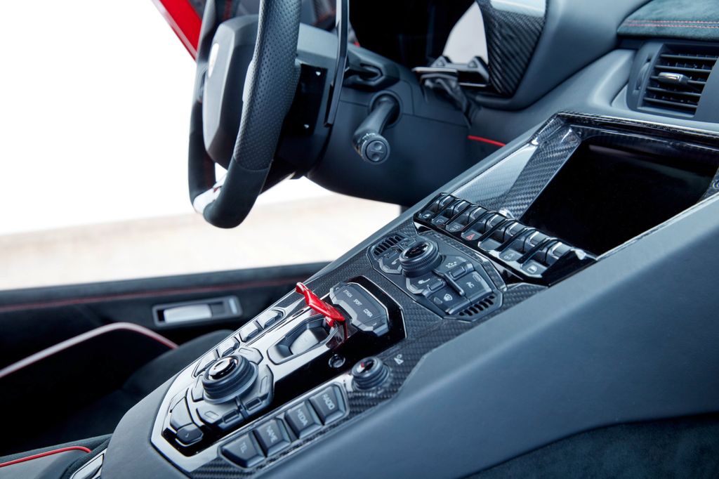 Lamborghini Aventador 2015