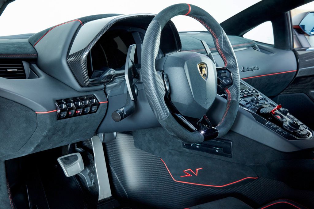 Lamborghini Aventador 2015