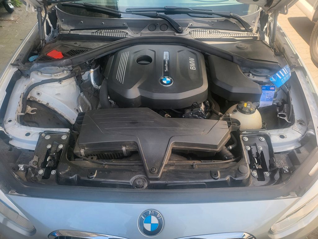 BMW 118 2016