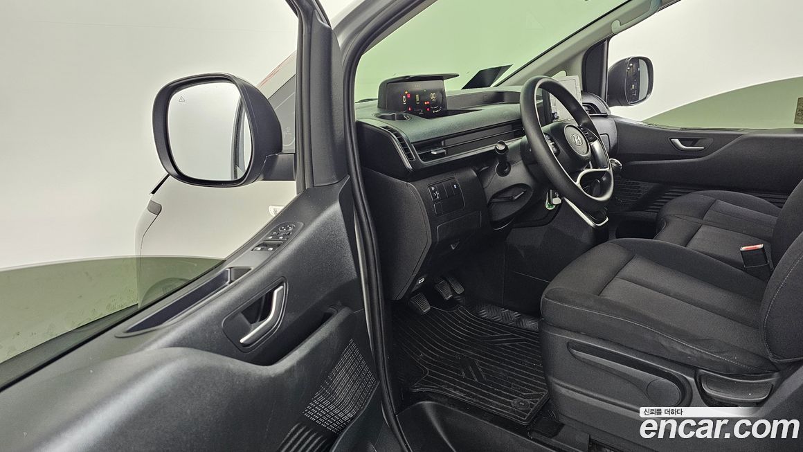 Hyundai Staria 2022