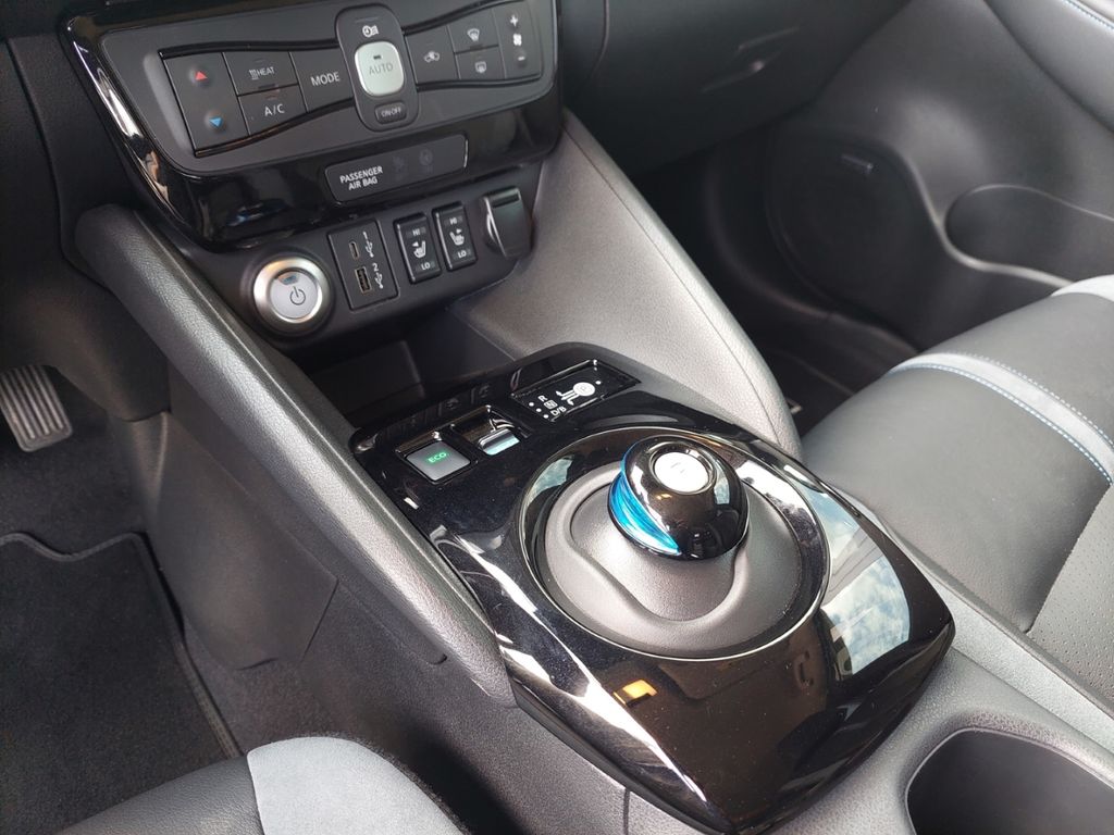 Nissan Leaf 2021