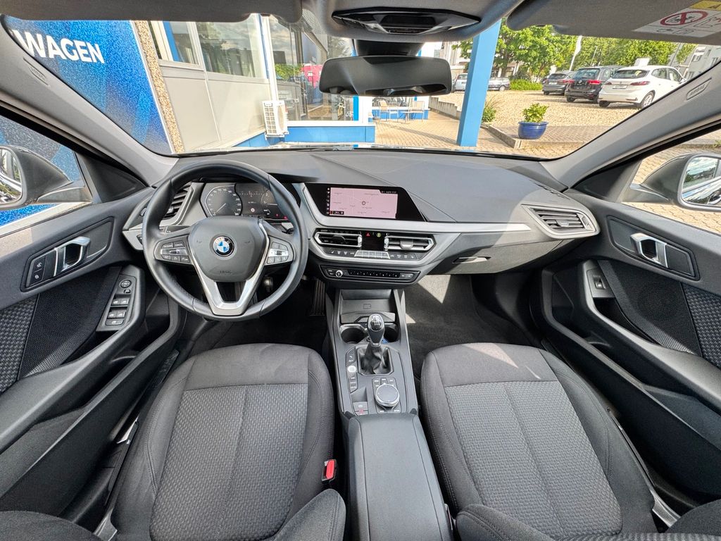 BMW 118 2019