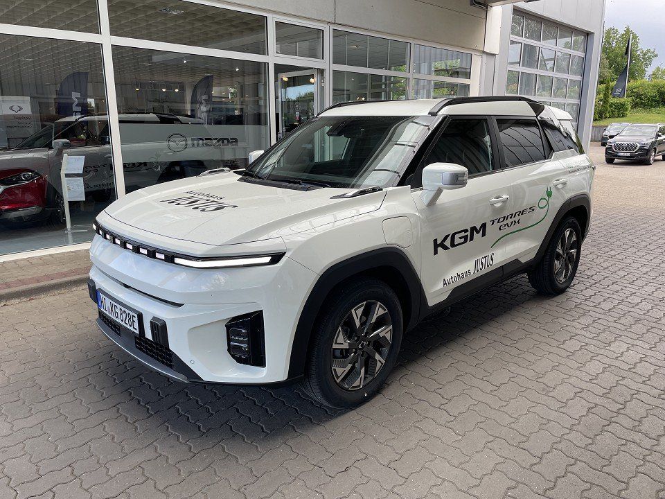 KGM Torres EVX 2025