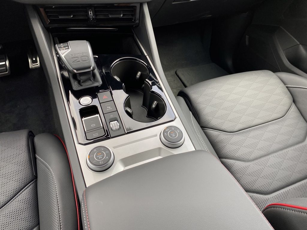 Volkswagen Touareg 2025